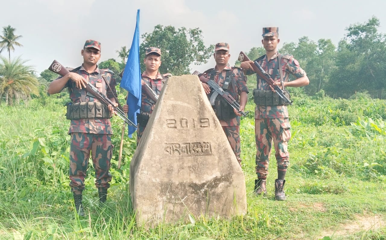 ঈদের দিনেও সীমান্ত পাহারায় জাগ্রত সরাইল ব্যাটালিয়ন ২৫ বিজিবি