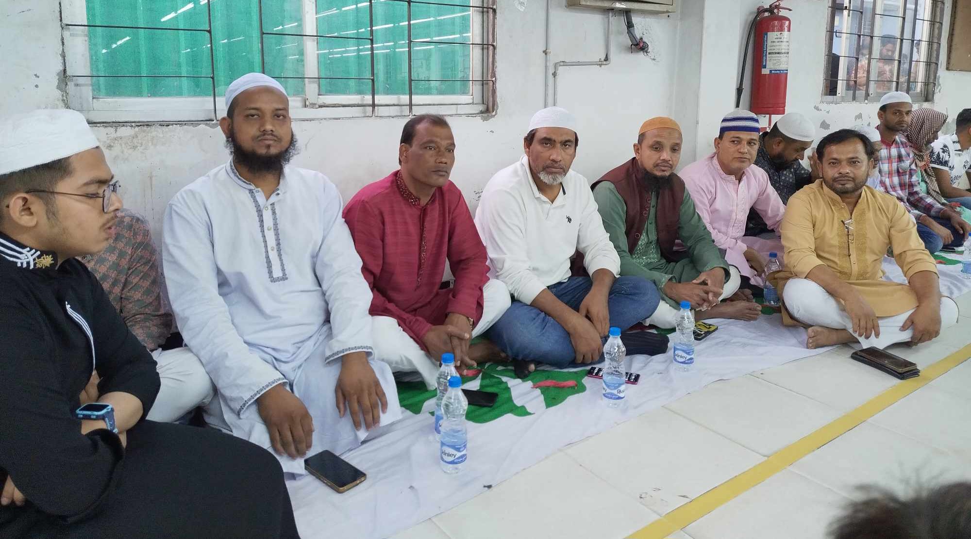 শ্রীপুরে বেগম খালেদা জিয়ার রোগমুক্তি কামনায় দোয়া মাহফিল