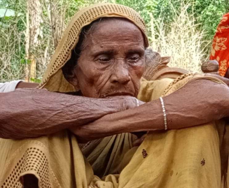 হবিগঞ্জের নবীগঞ্জে বিধবা মা’কে দুই কুলাঙ্গার কর্তৃক নির্যাতন! থানায় অভিযোগ, এলাকার সমালোচনার ঝড়