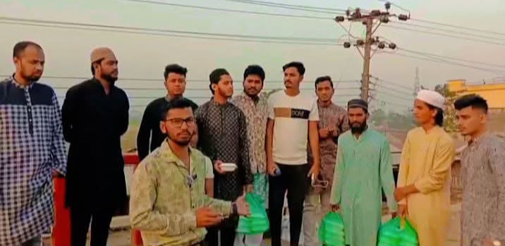 বৈষম্যবিরোধী ছাত্র আন্দোলন ছাতক উপজেলা কমিটির উদ্যোগে ইফতার বিতরণ