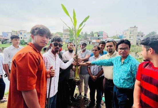 চুনারুঘাটের প্রাণ-প্রকৃতি ও নদী রক্ষায় সবুজায়ন কর্মসূচি শুরু হয়েছে ।