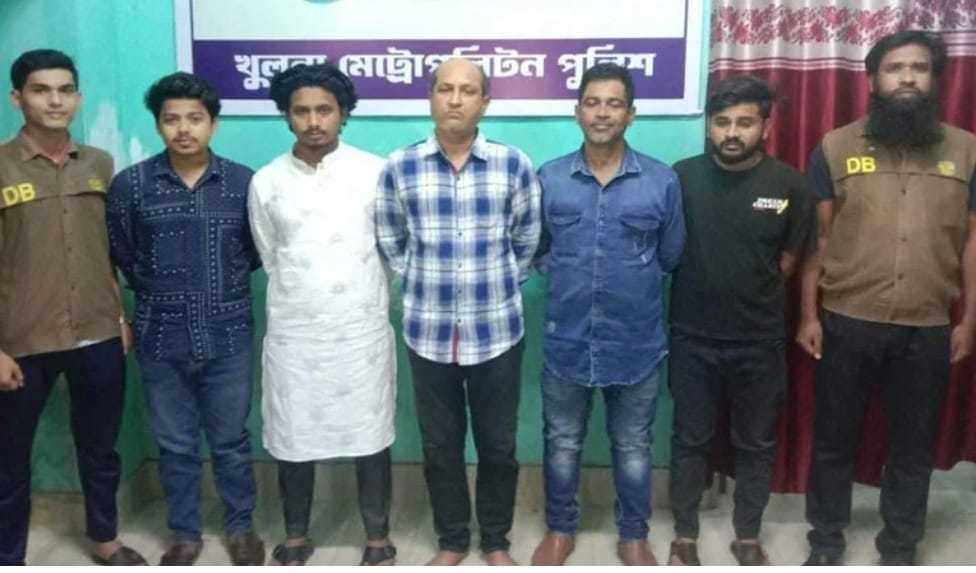 ব্যবসায়ী অপহরণ করায় খুলনা মহানগর যুবদলের সাবেক সভাপতি মাহবুব রহমান পিয়ারু সহ গ্রেপ্তার -৫