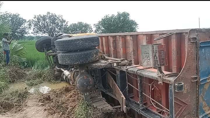 গোমস্তাপুরে ১ দিনের ব্যবধানে আবারও সড়ক দূর্ঘটনা