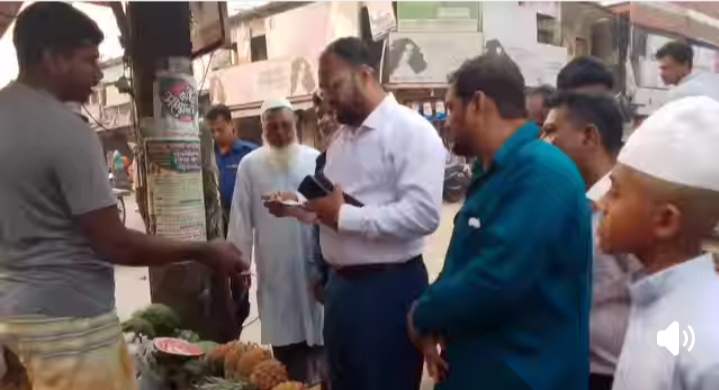 পাটকেলঘাটায় ভেজাল বিরোধী অভিযান: সাংবাদিকদের ব্রিফিংয়ে সহকারী কমিশনার (ভূমি)