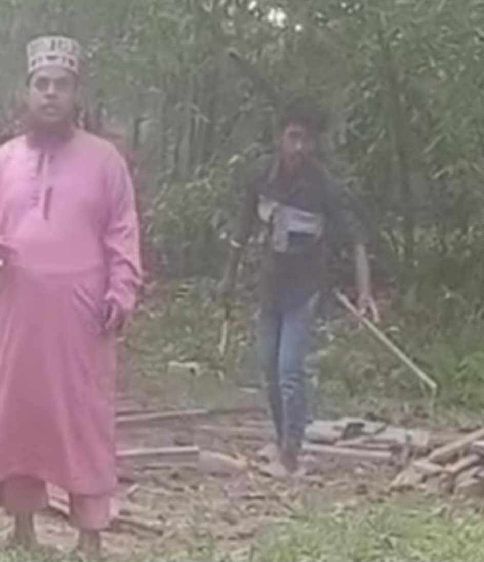 নবীগঞ্জে সাংবাদিক মনির উপর ইমাম জাবেদ মোল্লার দখল- নির্যাতন: জীবনের নিরাপত্তাহীনতায় মানবেতর জীবন