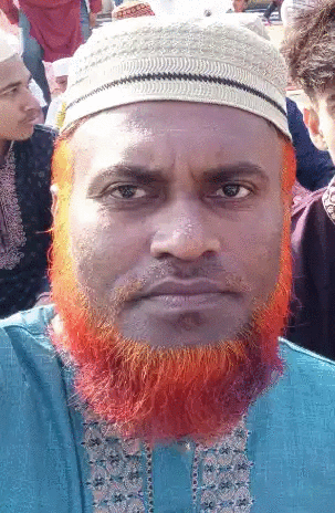 চাটুকারিতা মুনাফিকের বৈশিষ্ট্য