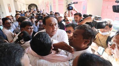 সাংবাদিককে মারধর: এমপি মোস্তাফিজুরের বিরুদ্ধে মামলা