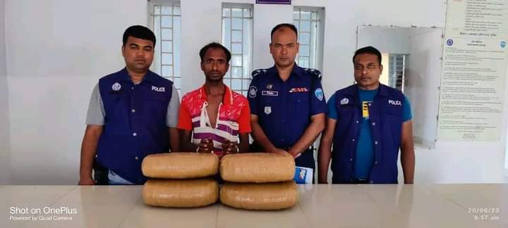 বুড়িচংয়ে ১২কেজি গাঁজাসহ ১ মাদক কারবারি আটক