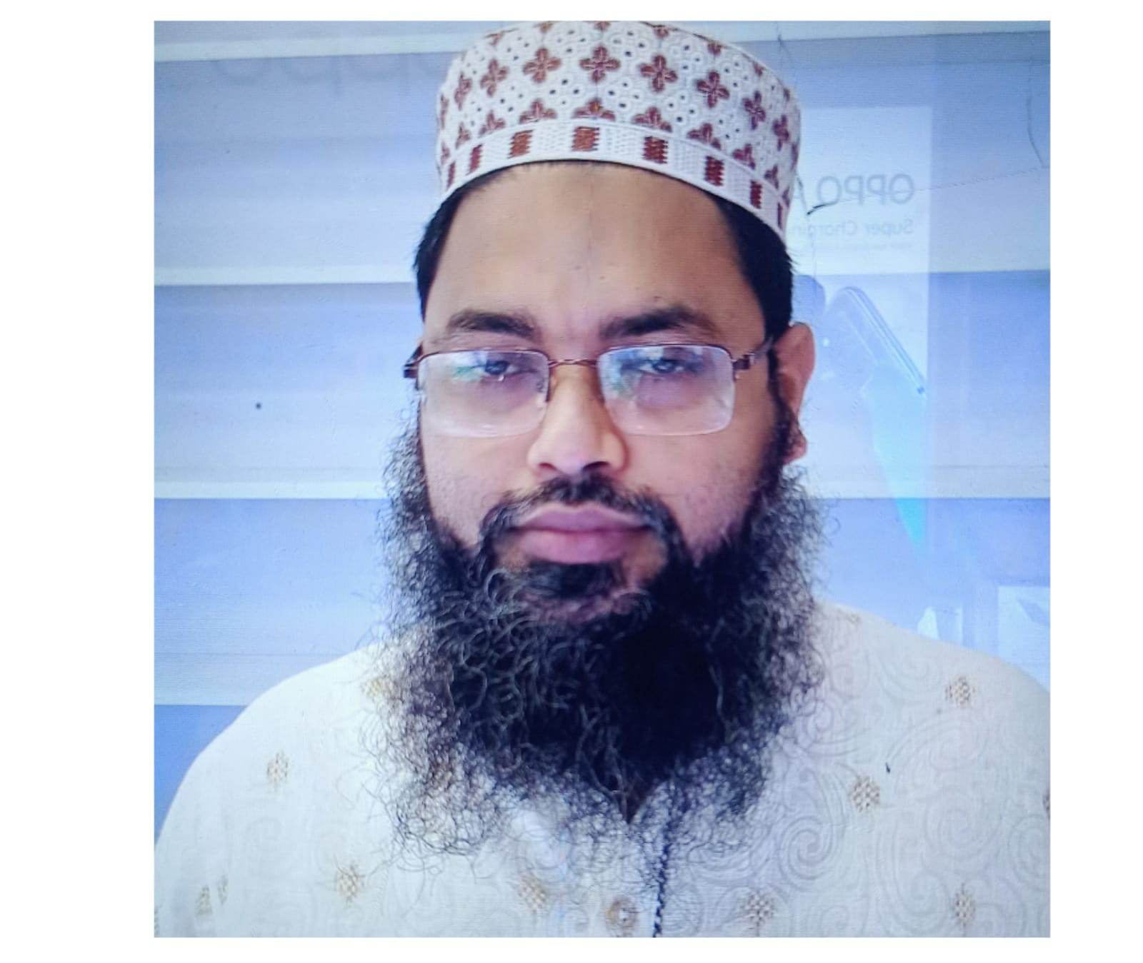 অফিস ফেলে ইফা কর্মকর্তার ব্যস্ততা হোমিওপ্যাথি নিয়ে