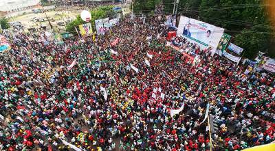 বিএনপির সমাবেশ ঘিরে নগরে তীব্র যানজট, দুর্ভোগে নগরবাসী