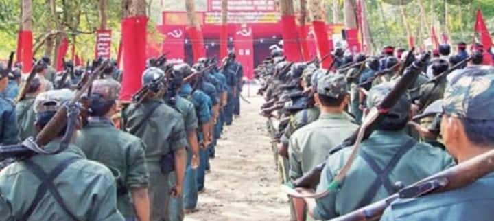 মাওবাদীদের মারণাস্ত্র যোগান দিত কেন্দ্রীয় বাহিনীর সদস্যরা, চার্জশিট পেশ এন আই এর।।