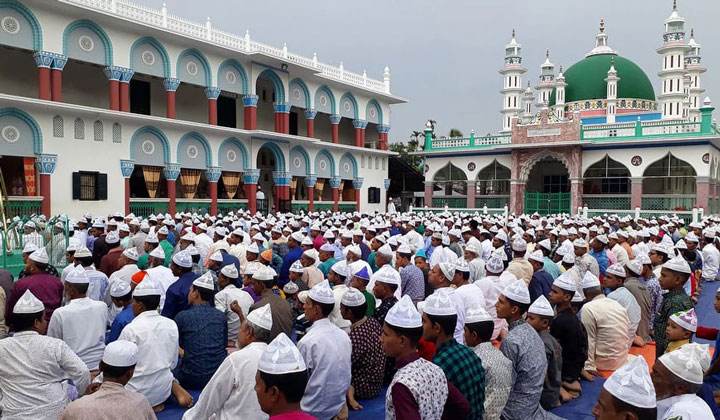 সৌদি আরবের সঙ্গে মিল রেখে দক্ষিণ চট্টগ্রামের শতাধিক গ্রামে ঈদুল আযহা উদযাপন