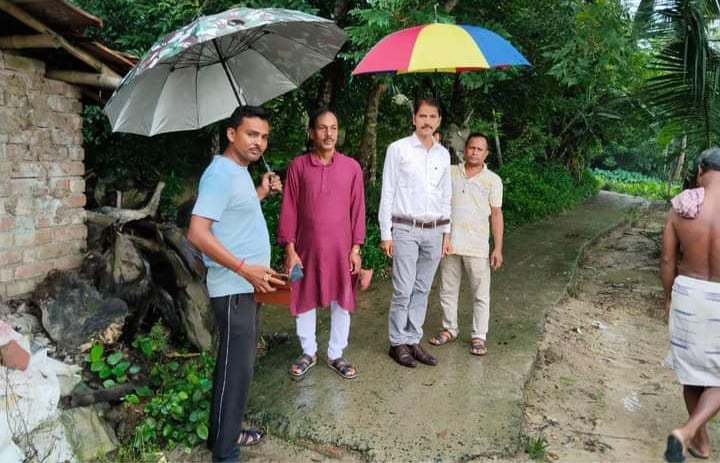 ডেঙ্গু রোধ প্রতিরোধ ও গণসচেতনতা বাড়াতে রাস্তায় নামলেন মগরাহাট পশ্চিমের ব্লক উন্নয়ন বোর্ড এর চেয়ারম্যান শ্রী সব্যসাচী গায়েন।।