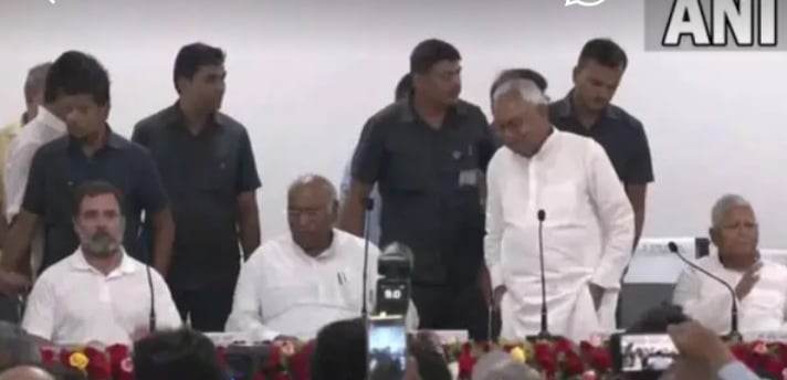 ভারতের ২০২৪শে, মোদী সরকারের বিরুদ্ধে বিরোধী ঐক্য এক হবার ডাক দিলেন মল্লিকার্জুন খাগরে।।
