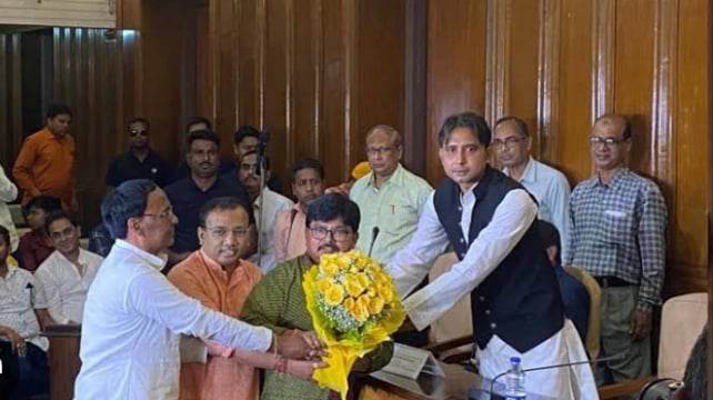 এবার ইডি হানা সাগরদীঘি র বিধায়ক বায়রন বিশ্বাসের বাড়িতে এবং অফিসে।